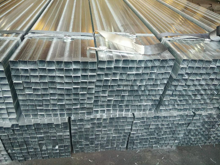 China Manufacturer and Exporter Good Quality Galvanized Steel Square Tube