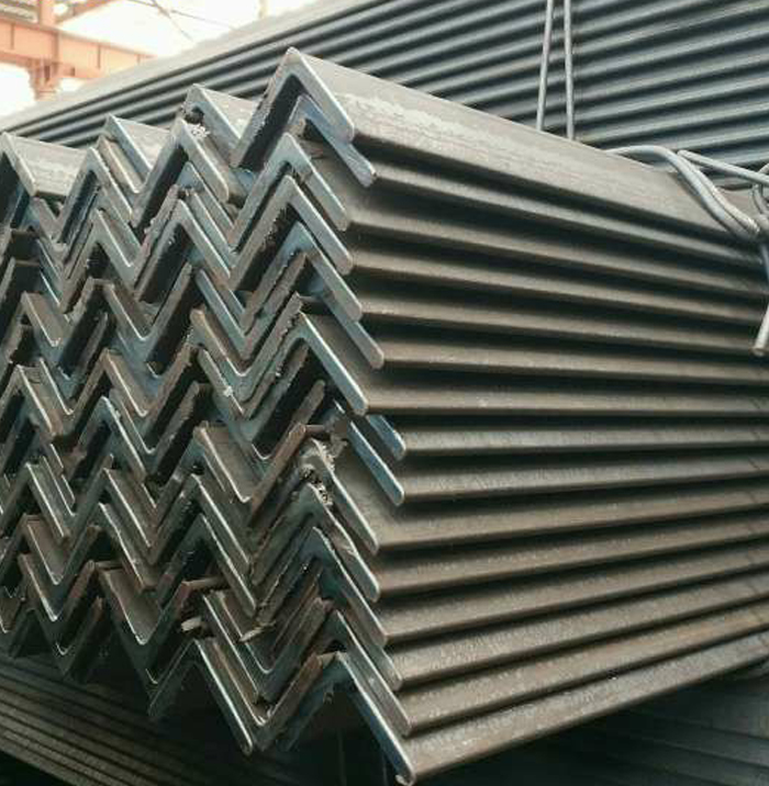 China Good Quality Black Low Carbon Steel Angle Bar